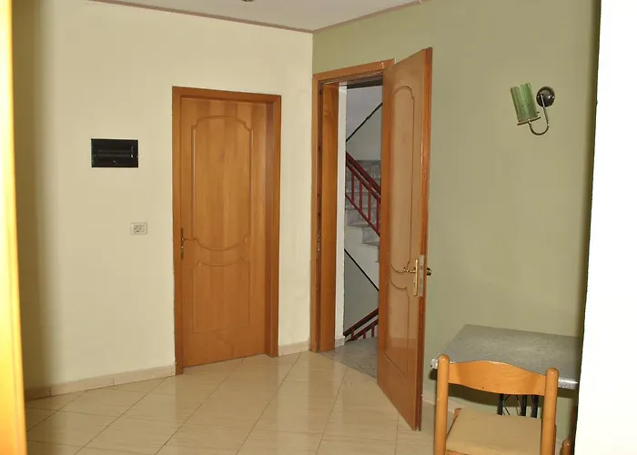 Eden 2* Gjirokastër