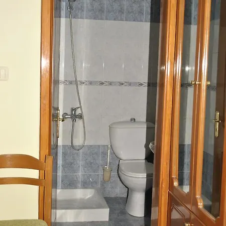 Eden 2* Gjirokastër