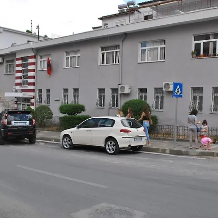 Eden 2* Gjirokastër