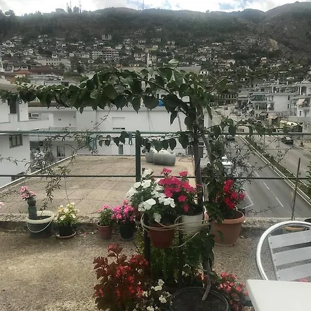 Eden Hotel 2*
